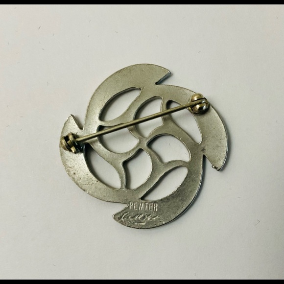 Signed Kenneth Kantro Vintage The Fish Swim Brooch/Pin Pewter - Picture 2 of 2